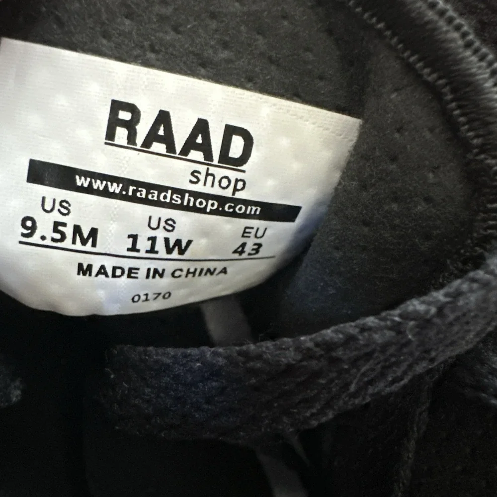 RAAD - Black With Red Flower Design Men's HIGH TOPS - Size 9.5.  Great Pre-owned